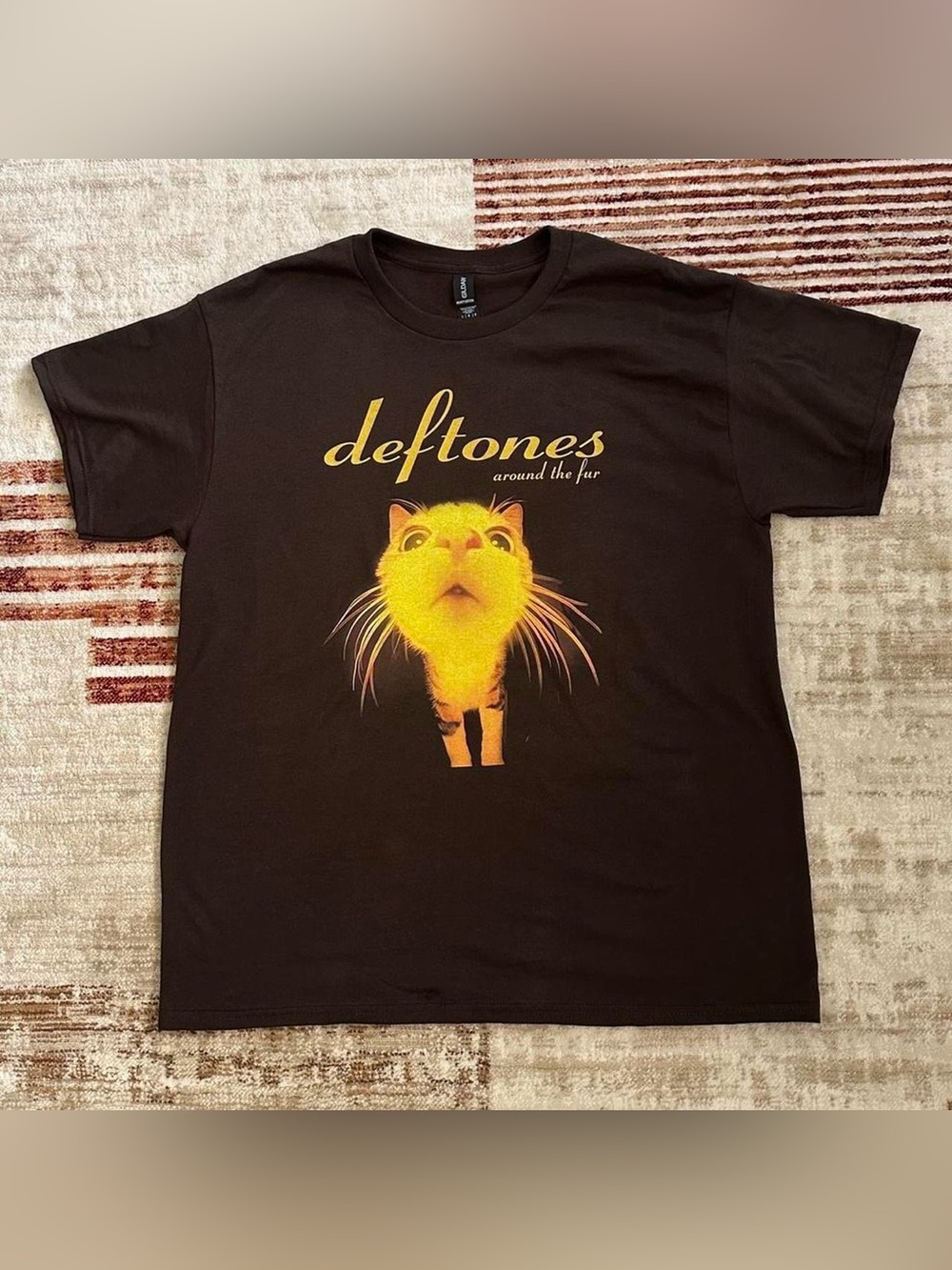 Deftones Graphic Cat Tee